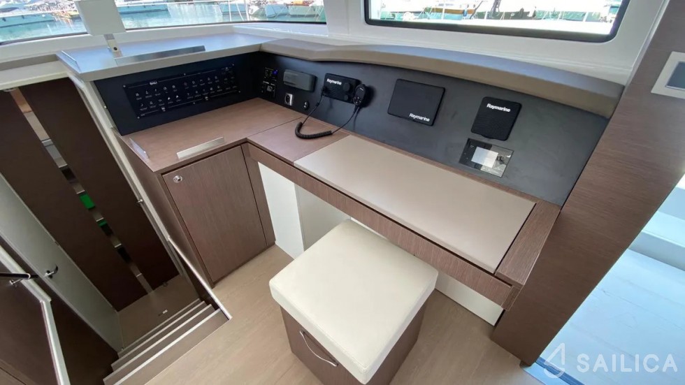 Bali 4.8  - Yacht Charter Sailica