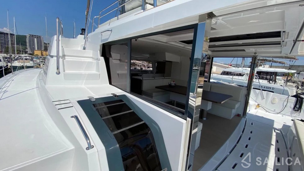 Bali 4.8  - Yacht Charter Sailica