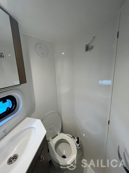 Bali 4.2 - Yacht Charter Sailica