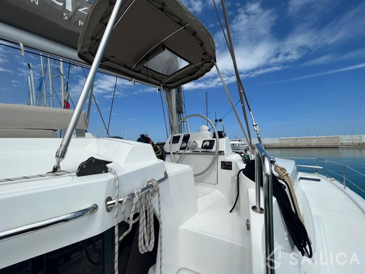 Bali 4.2 - Yacht Charter Sailica