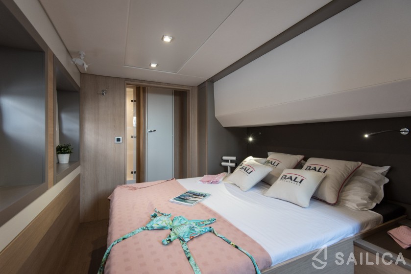 Bali 5.4. - Yacht Charter Sailica