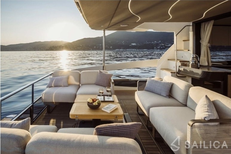 Absolute 58 - Yacht Charter Sailica