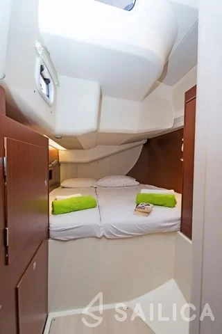 Hanse 455 - Yacht Charter Sailica