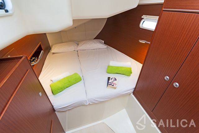Hanse 455 - Yacht Charter Sailica