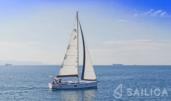 Hanse 455 - Yacht Charter Sailica