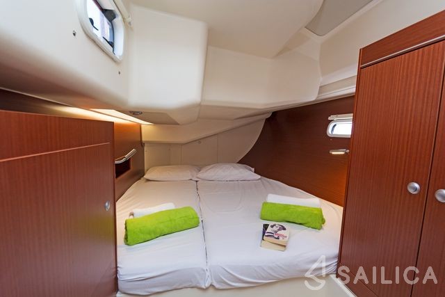 Hanse 455 - Yacht Charter Sailica