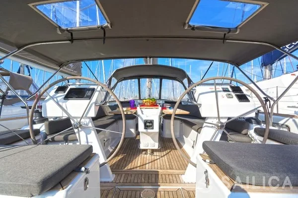 Hanse 455 - Yacht Charter Sailica