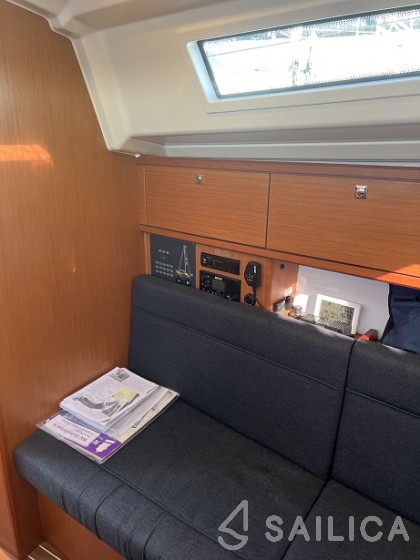 Bavaria 34 - Yacht Charter Sailica