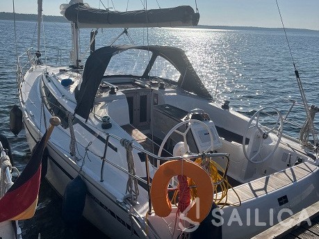 Bavaria 34 - Yacht Charter Sailica