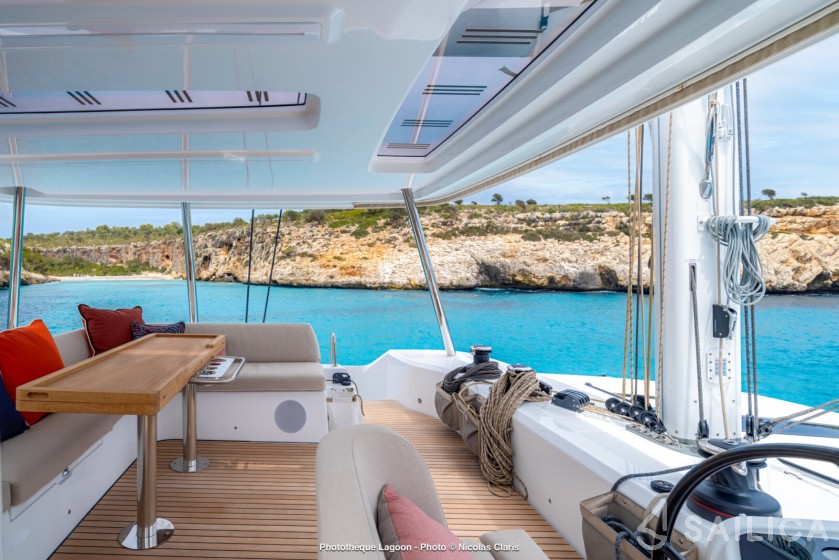 Lagoon 55 - Yacht Charter Sailica