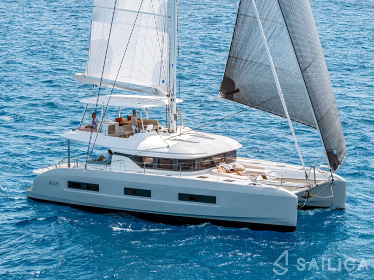 Lagoon 55 - Yacht Charter Sailica