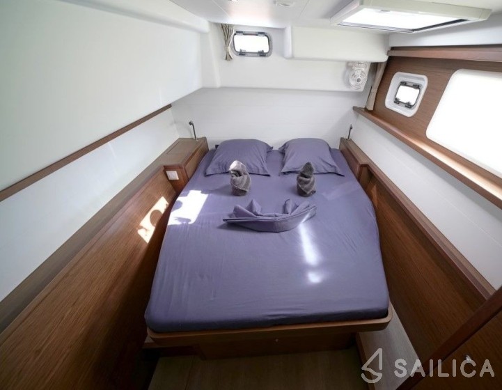 Lagoon 450 S - 4 + 2 cab. - Yacht Charter Sailica