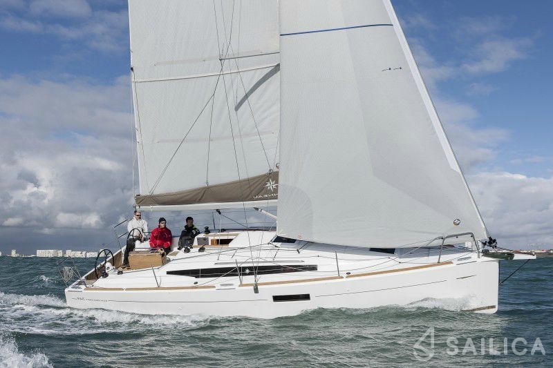Sun Odyssey 349 - Yacht Charter Sailica