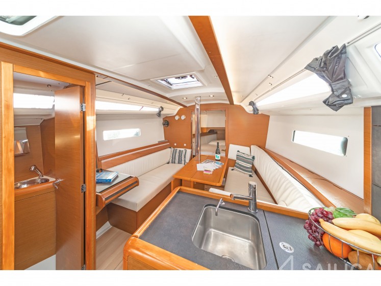 Sun Odyssey 349 - Yacht Charter Sailica