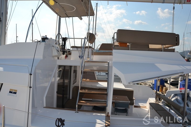 Nautitech 46 Fly - Yacht Charter Sailica