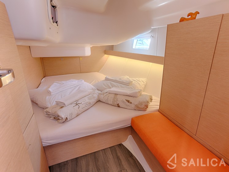 Elan 45 Impression - Yacht Charter Sailica