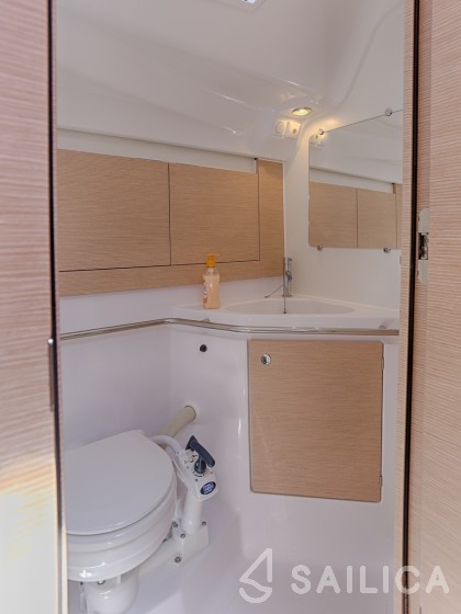 Elan 45 Impression - Yacht Charter Sailica