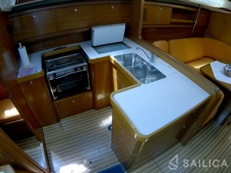 Grand Soleil 45 - Yacht Charter Sailica