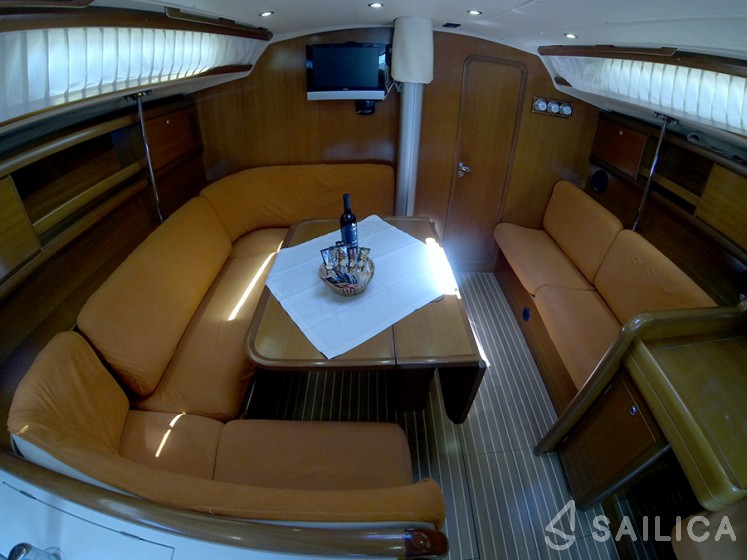 Grand Soleil 45 - Yacht Charter Sailica