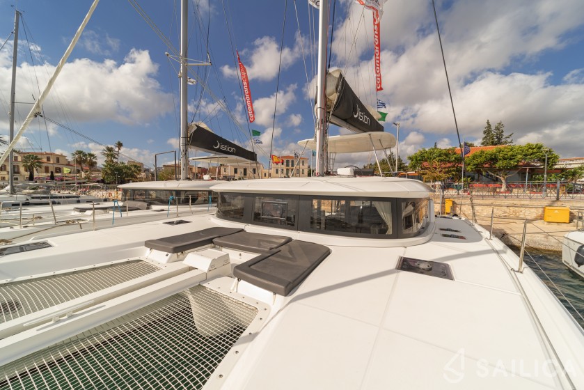 Lagoon 46  - Yacht Charter Sailica