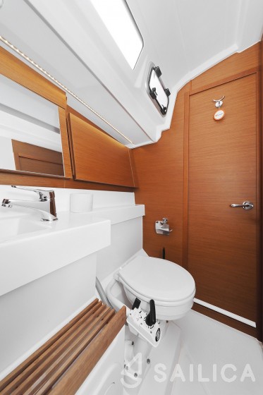 Sun Odyssey 440 - Yacht Charter Sailica