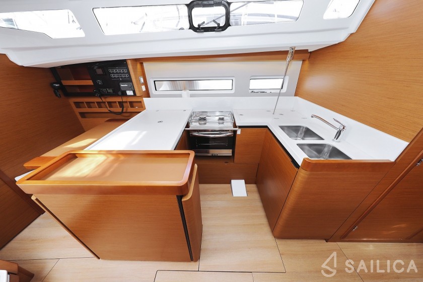 Sun Odyssey 440 - Yacht Charter Sailica