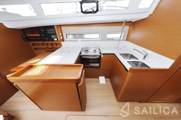 Sun Odyssey 440 - Yacht Charter Sailica