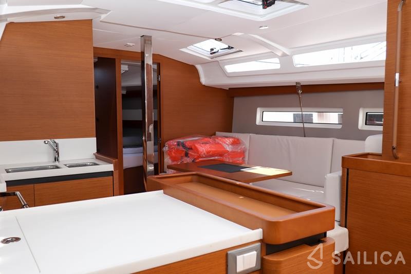 Sun Odyssey 440 - Yacht Charter Sailica