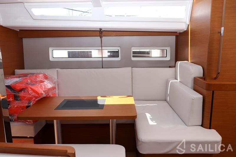 Sun Odyssey 440 - Yacht Charter Sailica