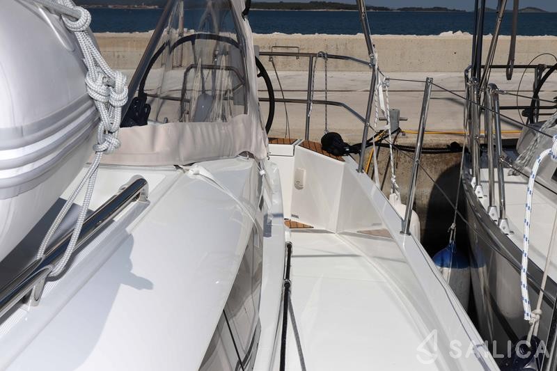 Sun Odyssey 440 - Yacht Charter Sailica