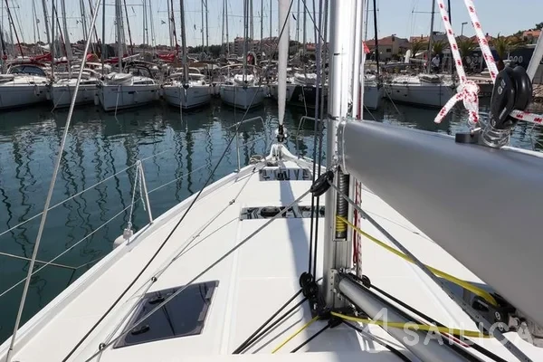 Sun Odyssey 440 - Yacht Charter Sailica