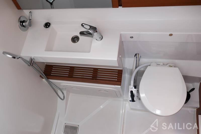 Sun Odyssey 440 - Yacht Charter Sailica