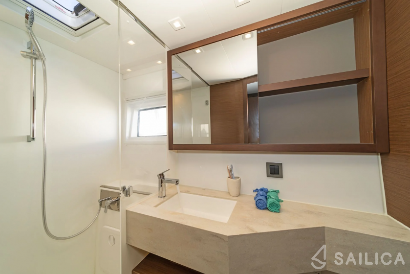 Lagoon 46  - Yacht Charter Sailica