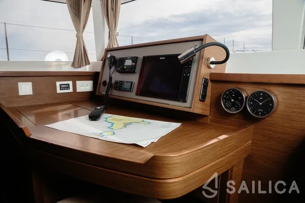 Lagoon 450 - Yacht Charter Sailica