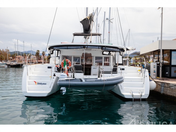 Lagoon 450 - Yacht Charter Sailica