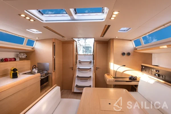 Sun Odyssey 479 - Yacht Charter Sailica