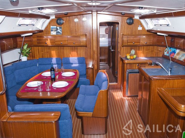 Oceanis 473 - Yacht Charter Sailica