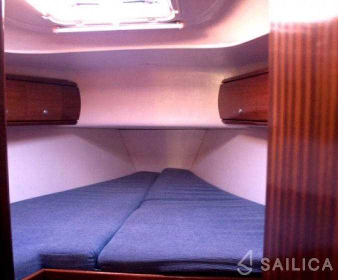 Oceanis 473 - Yacht Charter Sailica