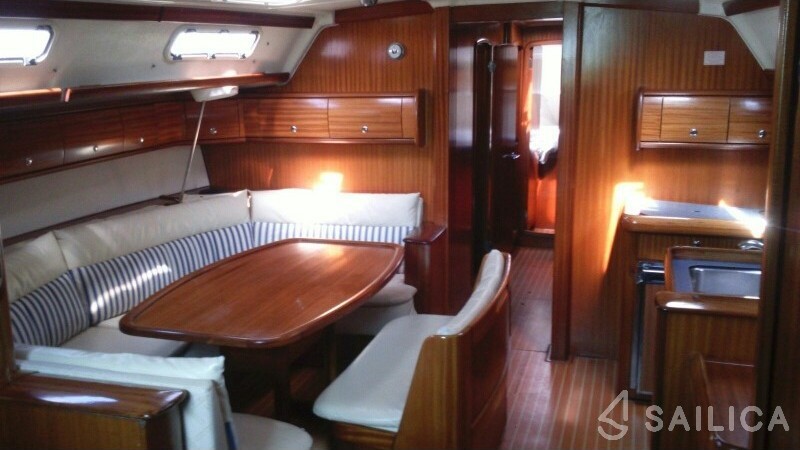 Oceanis 473 - Yacht Charter Sailica