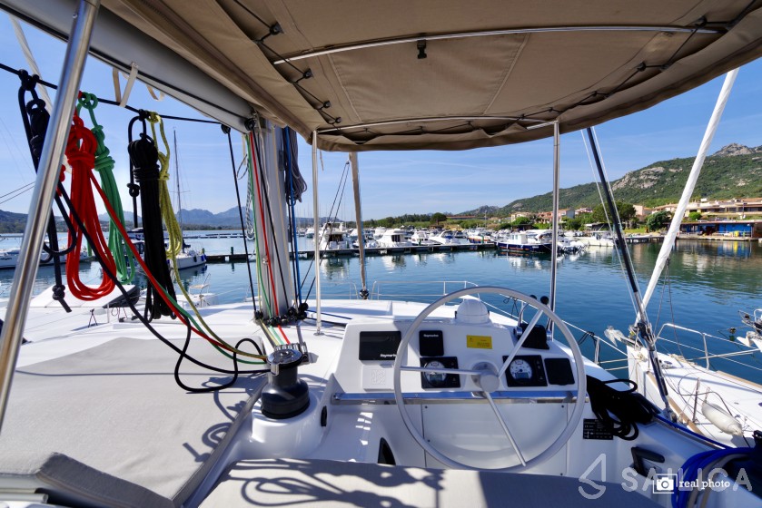 Bali 4.2 - Yacht Charter Sailica