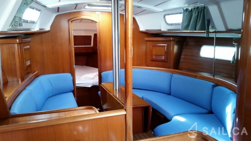 Oceanis 361 - Yacht Charter Sailica