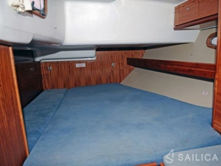 Oceanis 361 - Yacht Charter Sailica