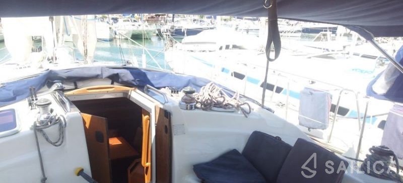 Bavaria 43 Cruiser - Yacht Charter Sailica