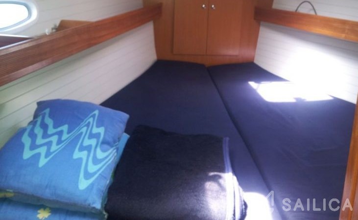 Bavaria 43 Cruiser - Yacht Charter Sailica