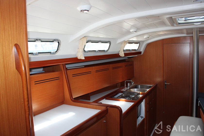 Cyclades 43.3 - Yacht Charter Sailica