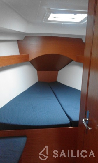 Cyclades 43.3 - Yacht Charter Sailica