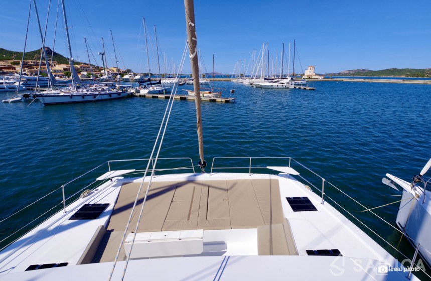 Bali 4.6 - Yacht Charter Sailica