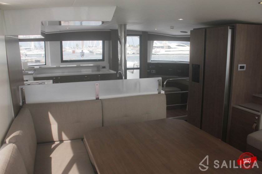 Bali 4.6 - Yacht Charter Sailica
