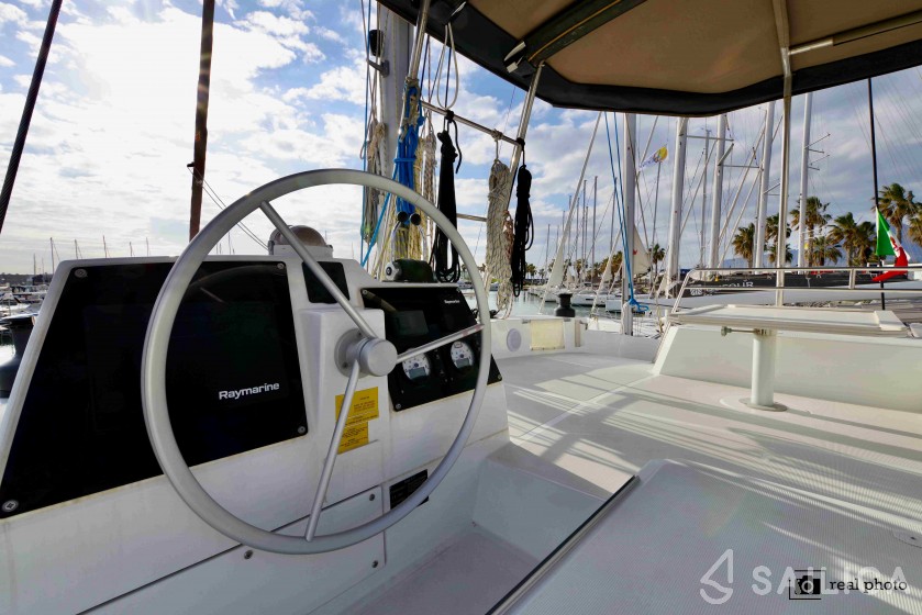 Bali 4.6 - Yacht Charter Sailica