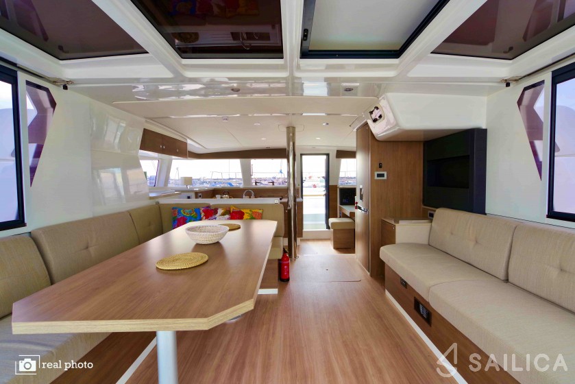 Bali 4.2 - Yacht Charter Sailica